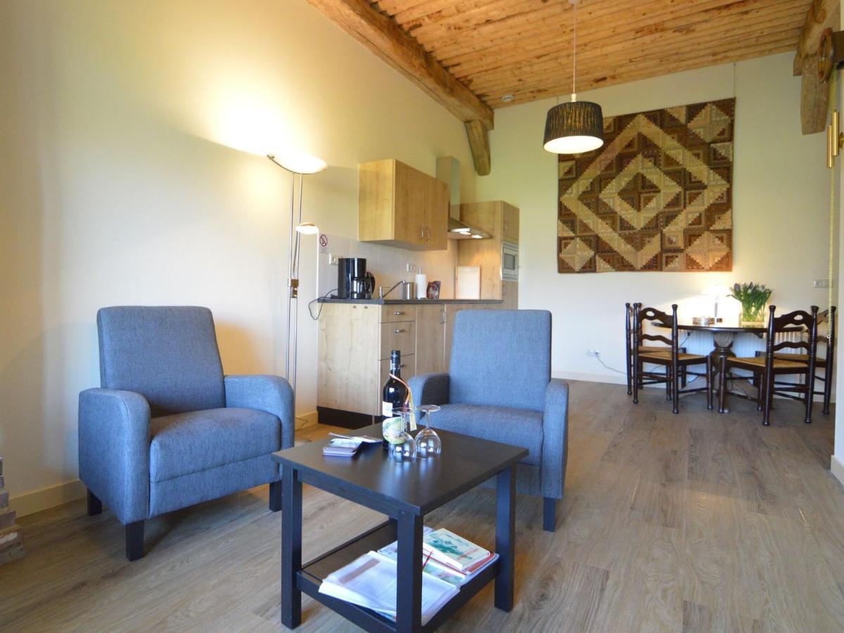 Staying In A Thatched Barn With Box Bed Beautiful View Region Achterhoek Geesteren  Extérieur photo