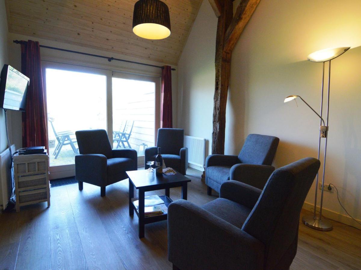 Staying In A Thatched Barn With Box Bed Beautiful View Region Achterhoek Geesteren  Extérieur photo
